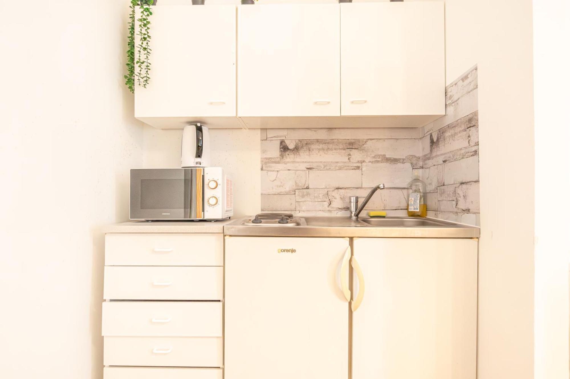 شقة Friendly 2Br Apt- Near Rennweg & Belvedere Palace فيينا المظهر الخارجي الصورة